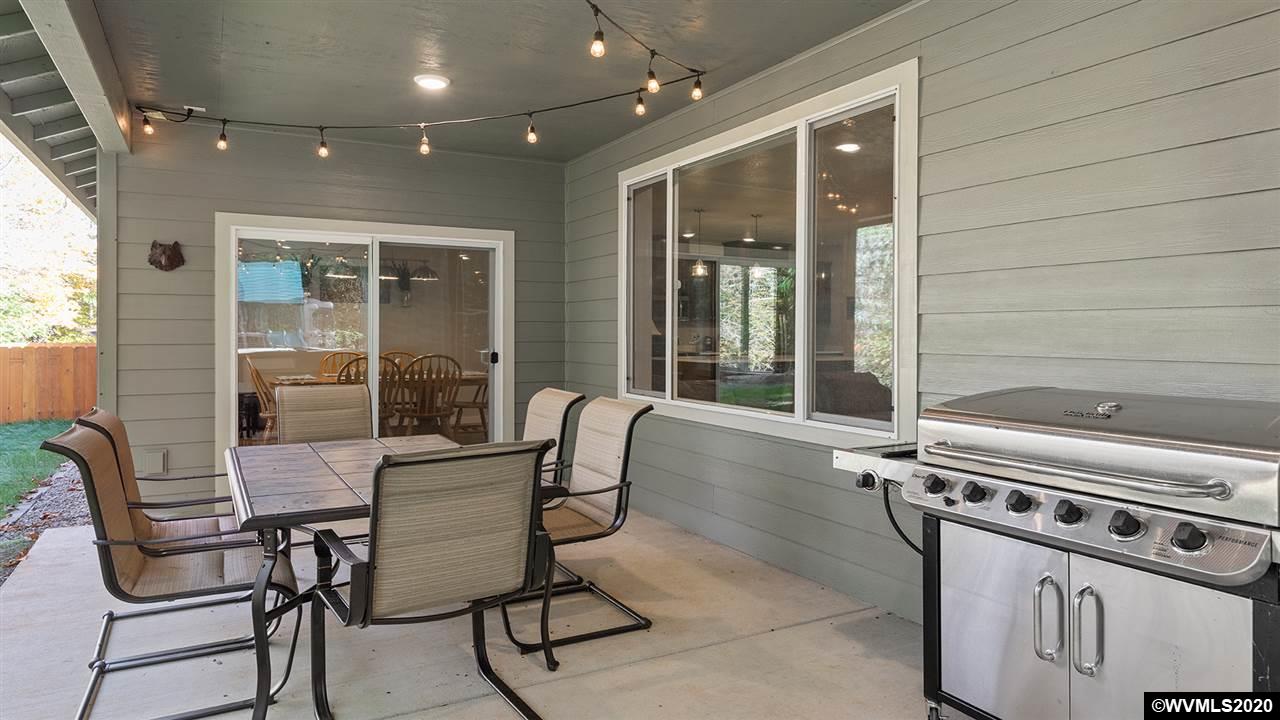 6220 Treehouse Road Monmouth, OR 97361 - Photo 33 of 42