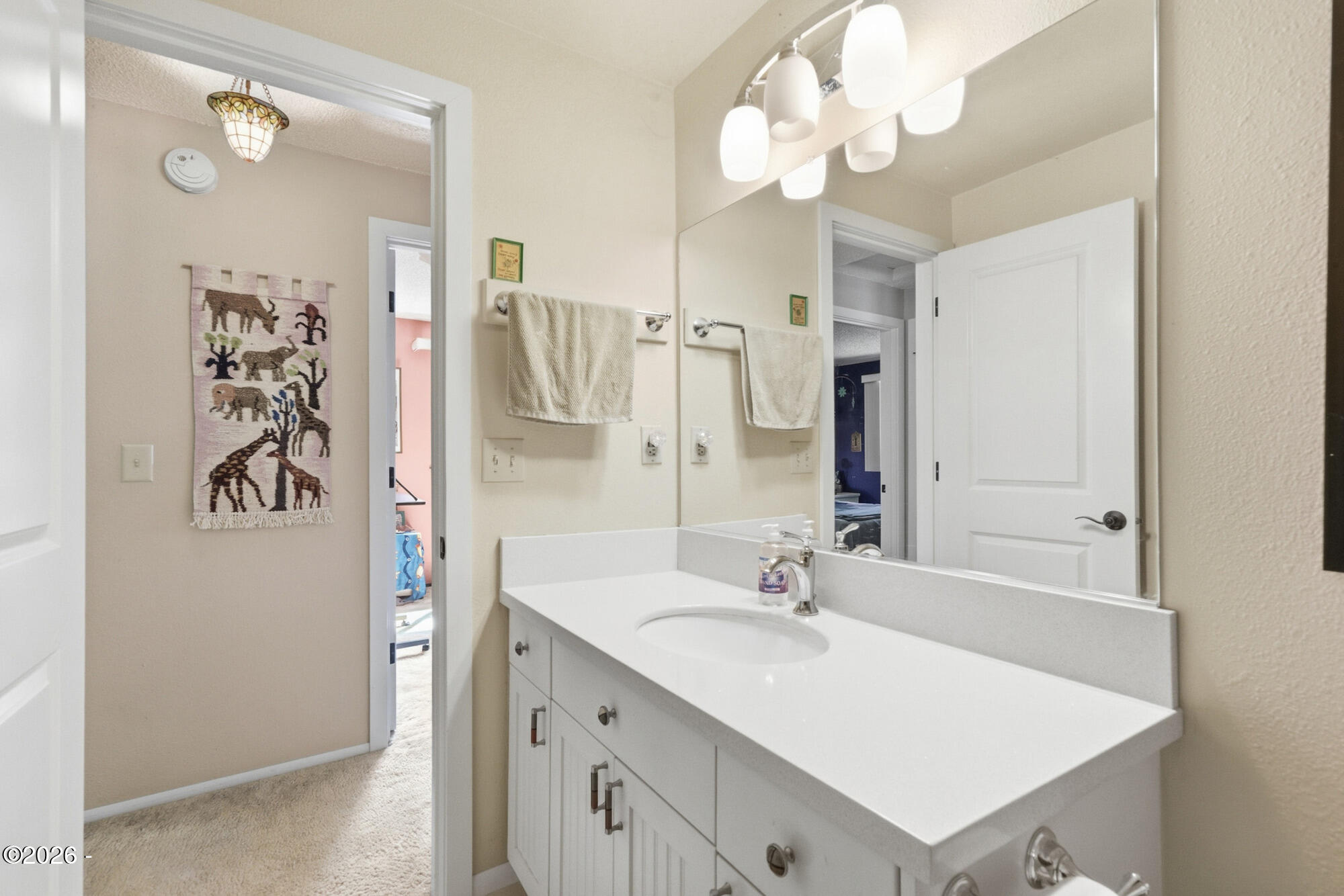 4540 Old State Road Tillamook, OR 97141 - Photo 22 of 37 Bathroom