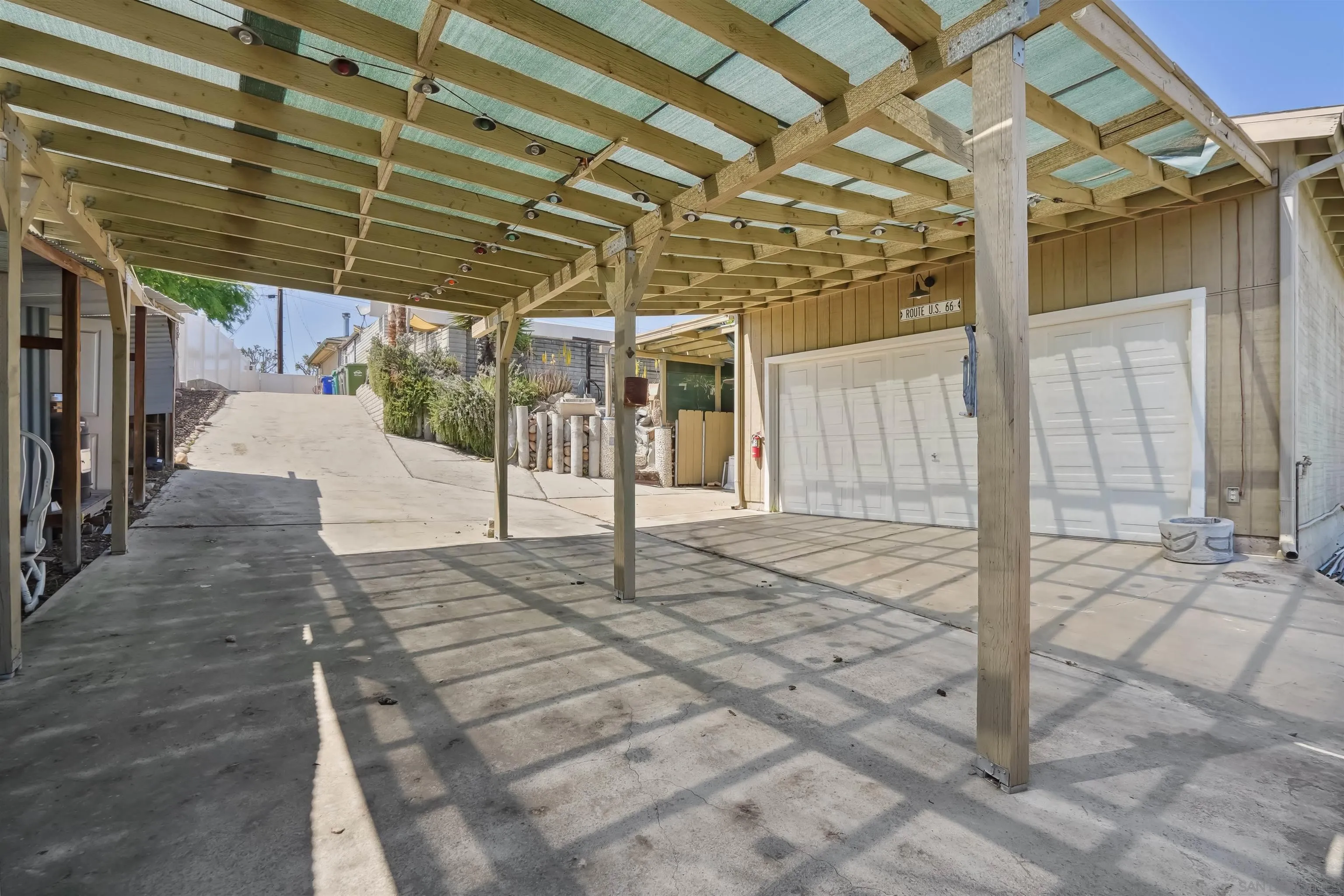 9537 East Hartland Circle Santee, CA 92071 - Photo 29 of 42 a view of a porch