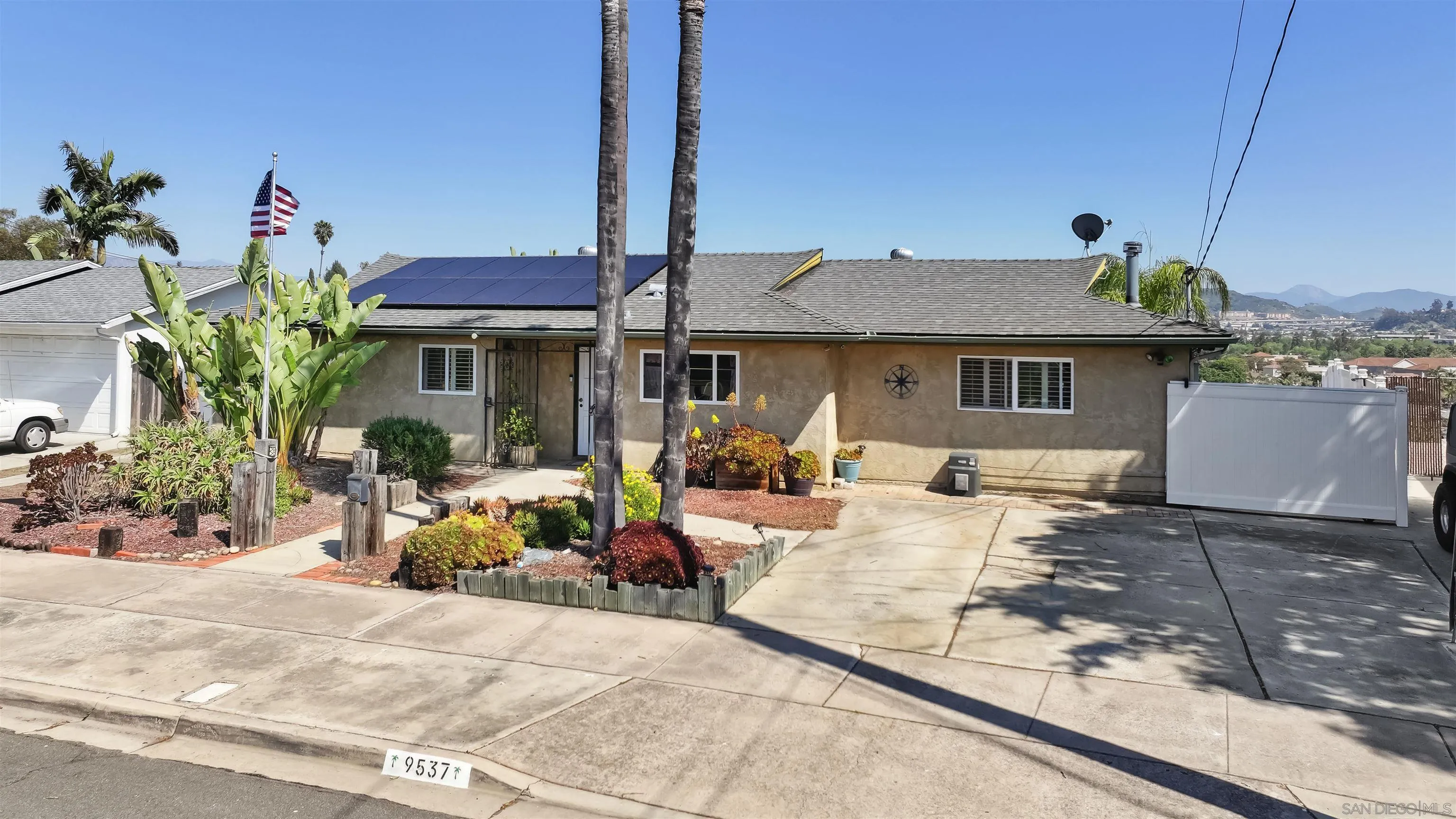 9537 East Hartland Circle Santee, CA 92071 - Photo 40 of 42 a front view of a house with porch
