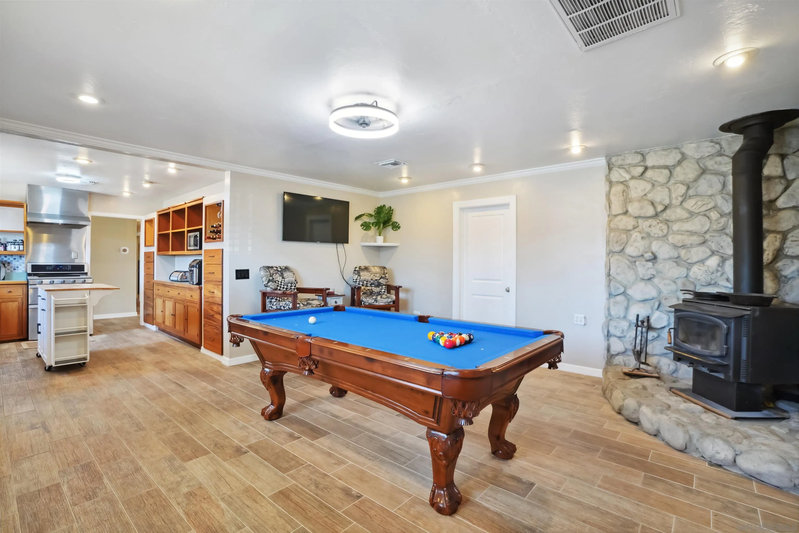 9537 East Hartland Circle Santee, CA 92071 - Photo 9 of 42 a room with furniture pool table and flat screen tv