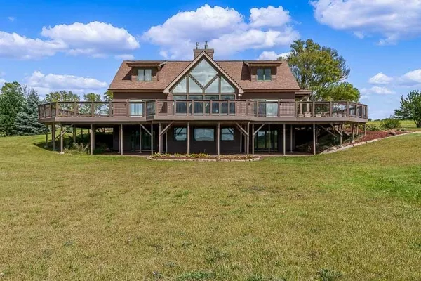 $825,000 | 14949 Saunders Road, Pecatonica, IL 61063