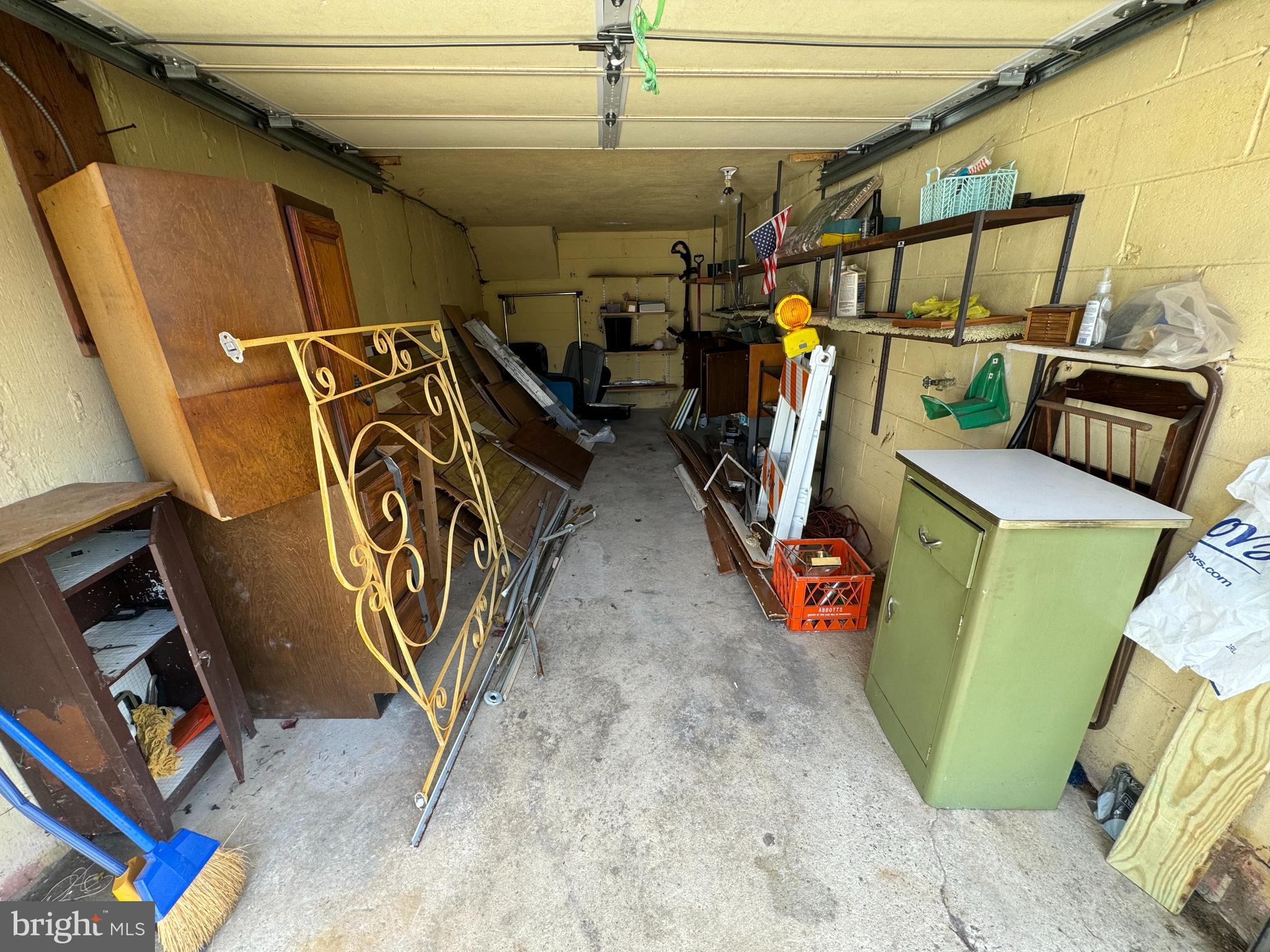 9955 Bridle Road Philadelphia, PA 19115 - Photo 14 of 14 a view of a room with gym equipment