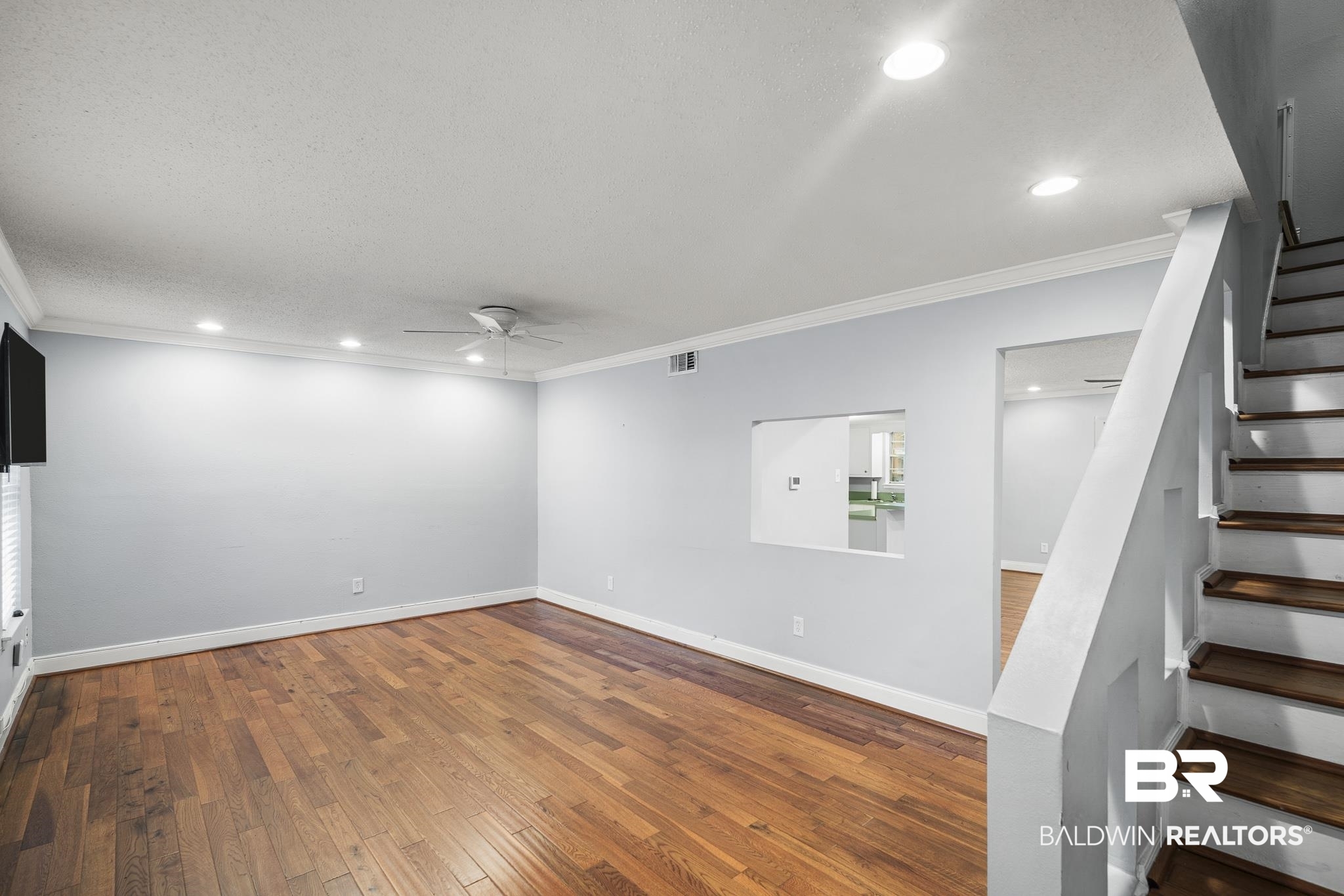 4017 Cottage Hill Road, Unit 68 Mobile, AL 36609 - Photo 11 of 36 Living Room