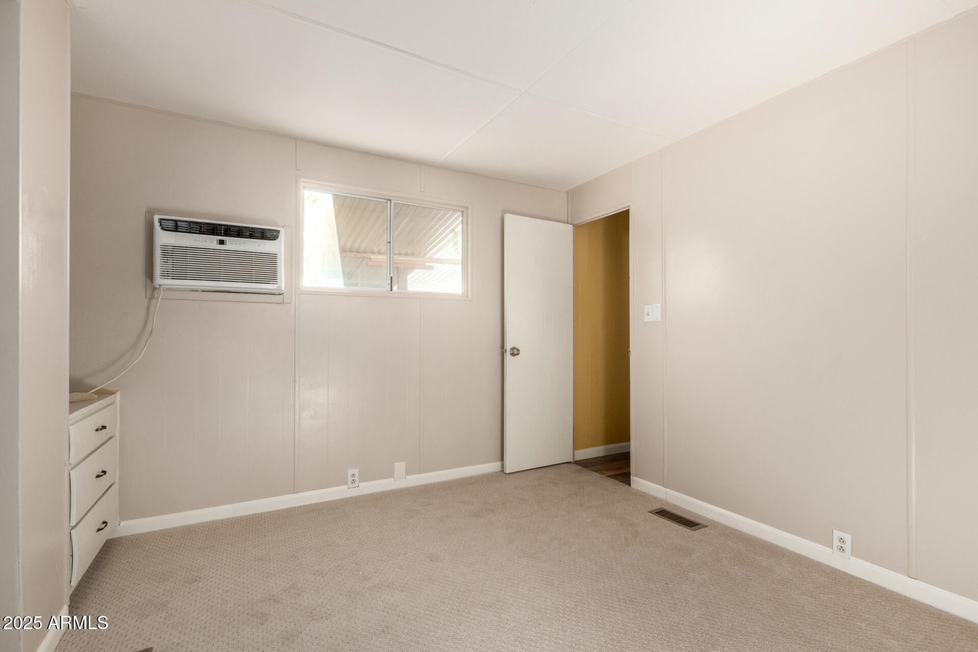 10401 North Cave Creek Road, Unit 37 Phoenix, AZ 85020 - Photo 14 of 26 22 Cave Creek 37