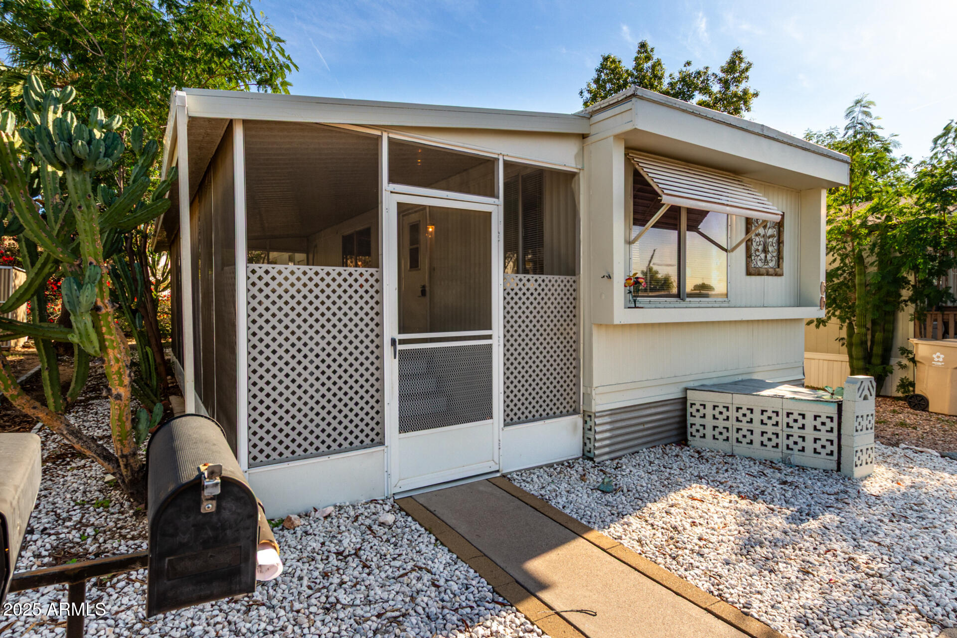 10401 North Cave Creek Road, Unit 37 Phoenix, AZ 85020 - Photo 24 of 26 03 Cave Creek 37