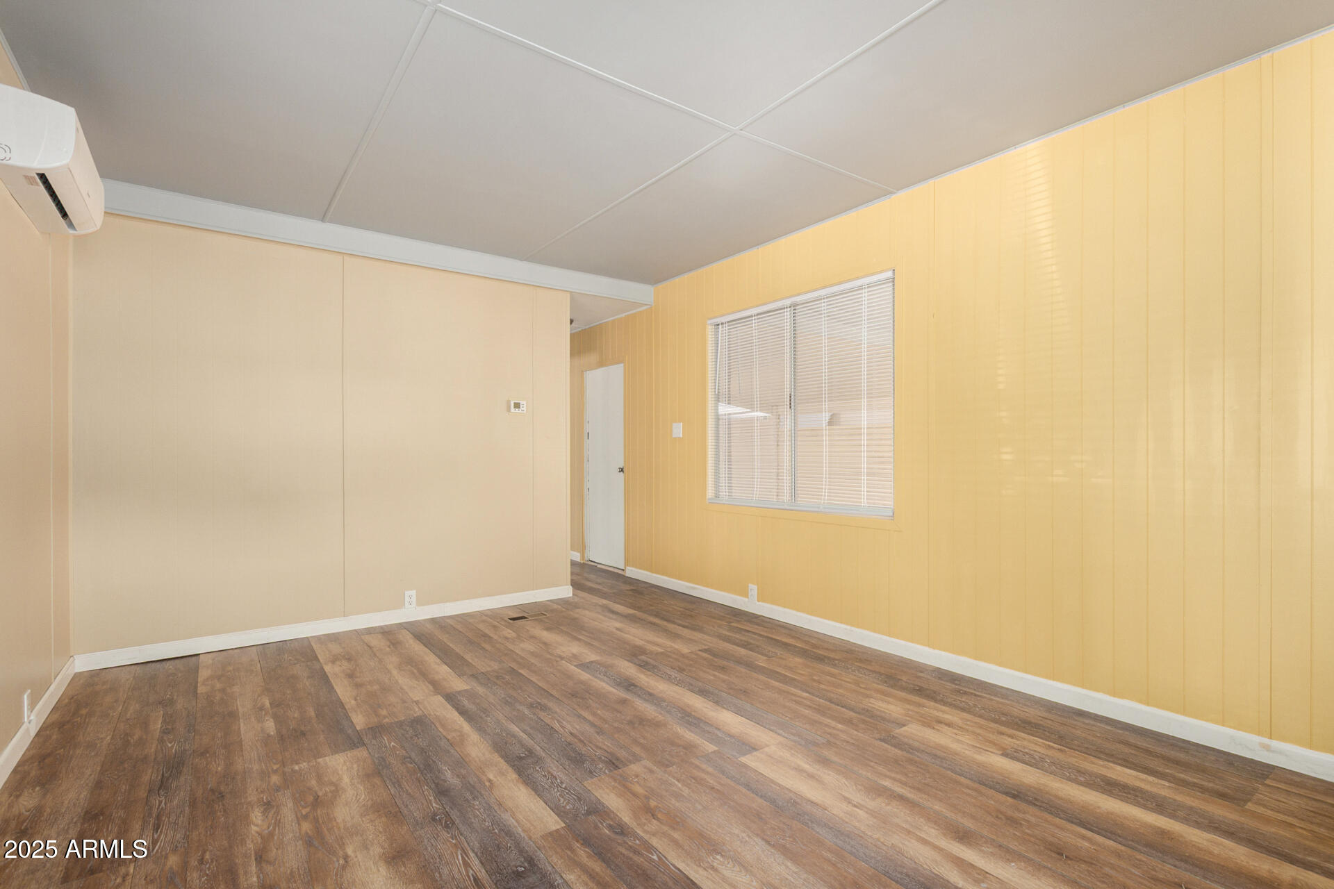 10401 North Cave Creek Road, Unit 37 Phoenix, AZ 85020 - Photo 3 of 26 09 Cave Creek 37