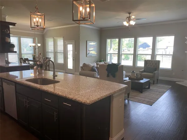 $3,000 | 209 Johnson Street, Granbury, TX 76048