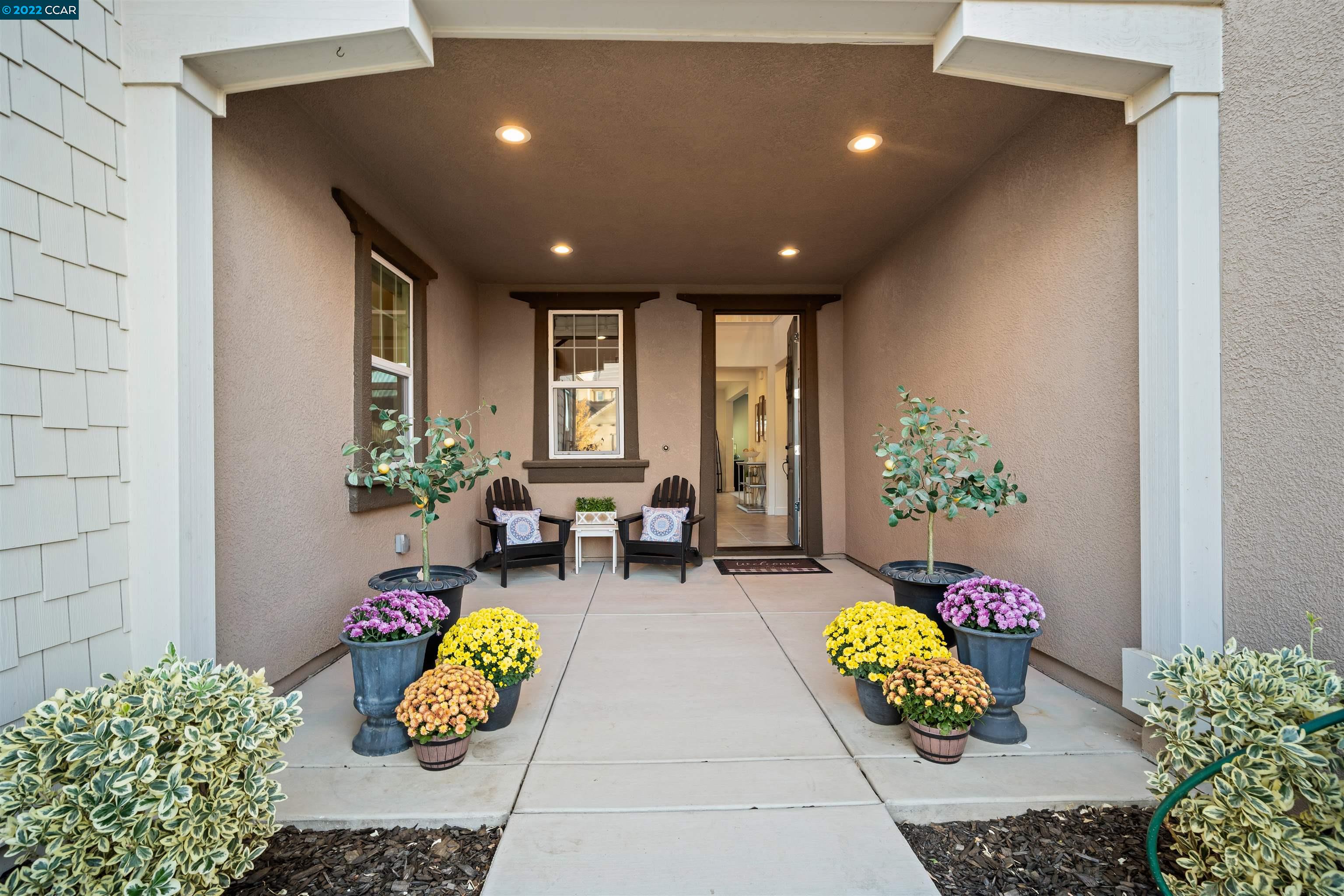 2468 Flag Stop Way Tracy, CA 95377 - Photo 3 of 36