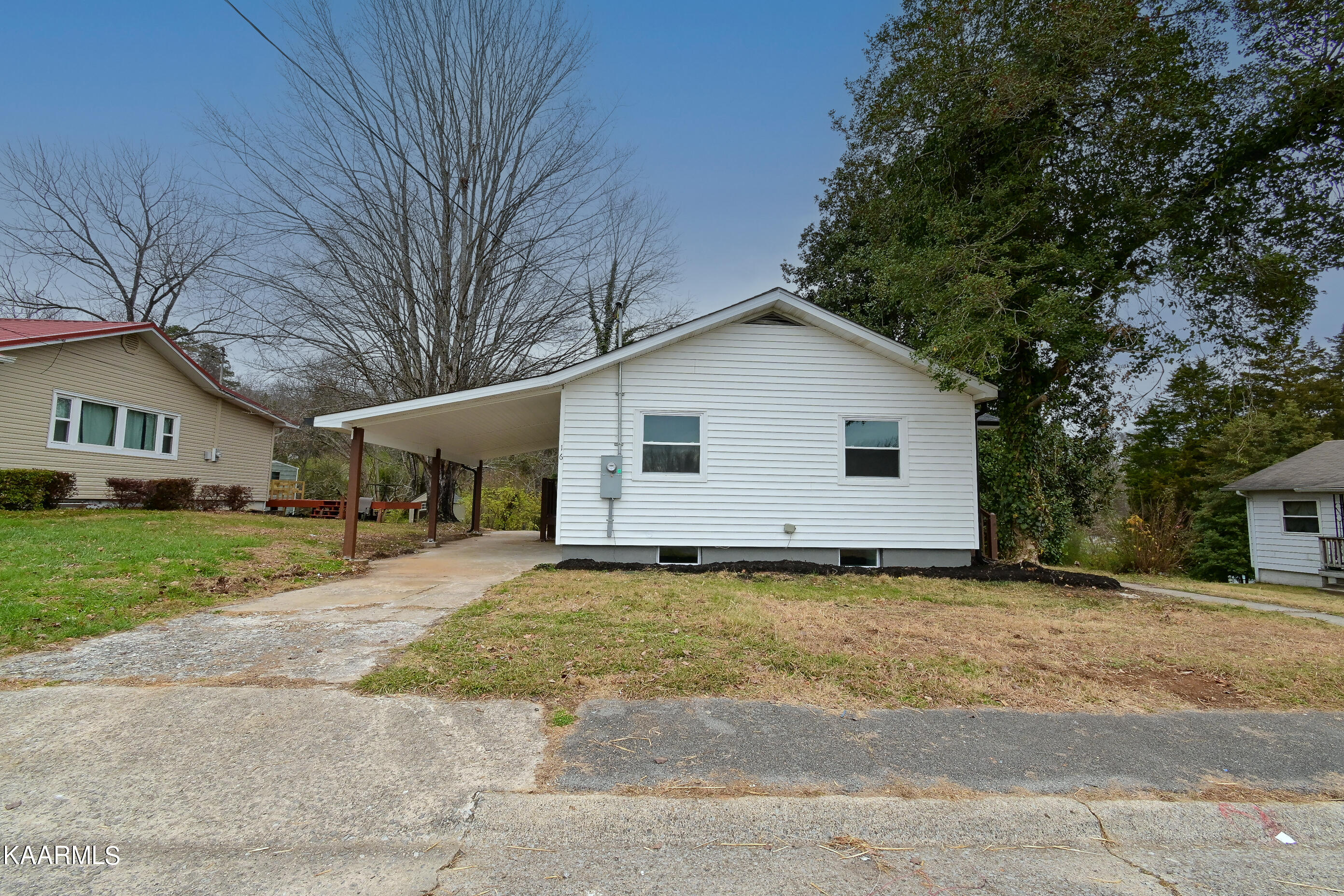 165 North Alabama Road Oak Ridge, TN 37830 - Photo 8 of 59 2022.12.02-165_n_alabama_006