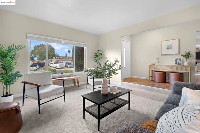 $575,000 | 1909 Oakridge Lane, Pittsburg, CA 94565