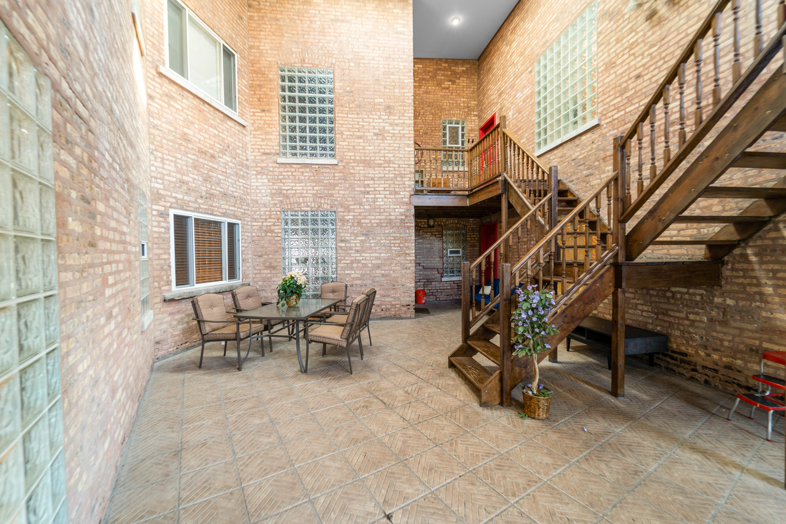 3914 North Broadway, Unit 3B Chicago, IL 60613 - Photo 16 of 18