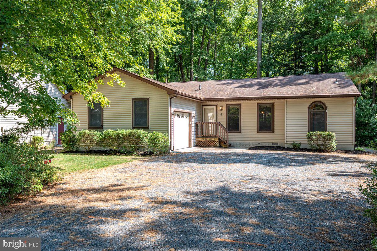 6 Gloucester Road Ocean Pines, MD 21811 - Photo 3 of 41 Gallery Image 3