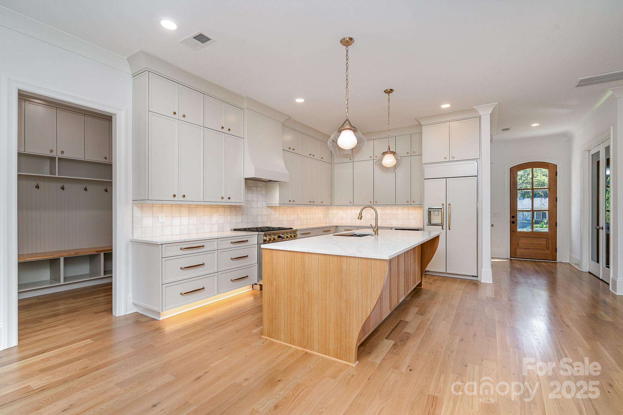 3814 Topsfield Road Charlotte, NC 28211 - Photo 10 of 38 Gallery Image 10