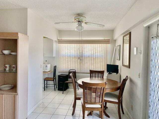 252 Mansfield East Boca Raton, FL 33434 - Photo 4 of 24 Dining Room