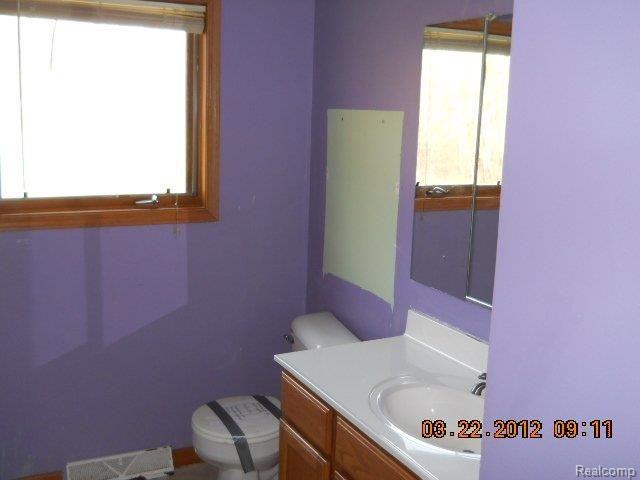 6803 Welch Road Yale, MI 48097 - Photo 4 of 6 bath.jpg