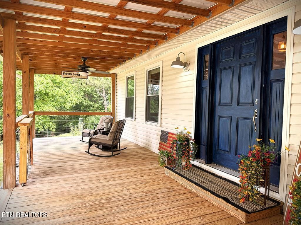 211 Arizona Lane Walling, TN 38587 - Photo 3 of 60