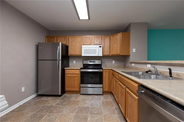 $207,000 | 5436 North Fairmount Avenue, Kansas City, MO 64118