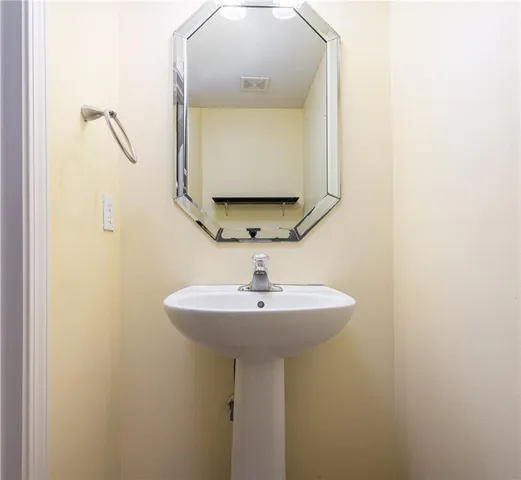 $207,000 | 5436 North Fairmount Avenue, Kansas City, MO 64118