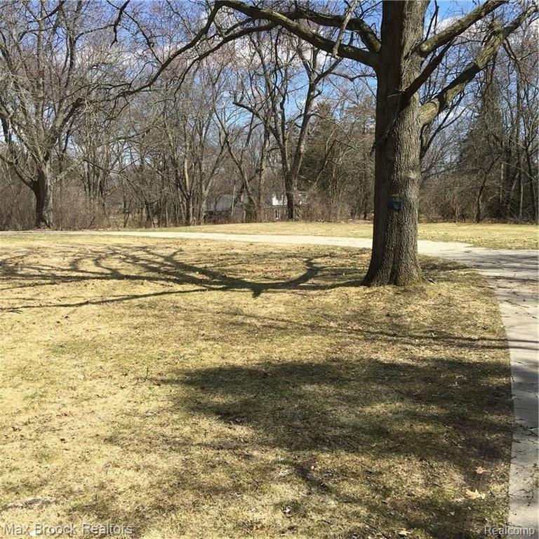 4840 Dover Road Bloomfield Hills, MI 48304 - Photo 6 of 9 Gallery Image 6
