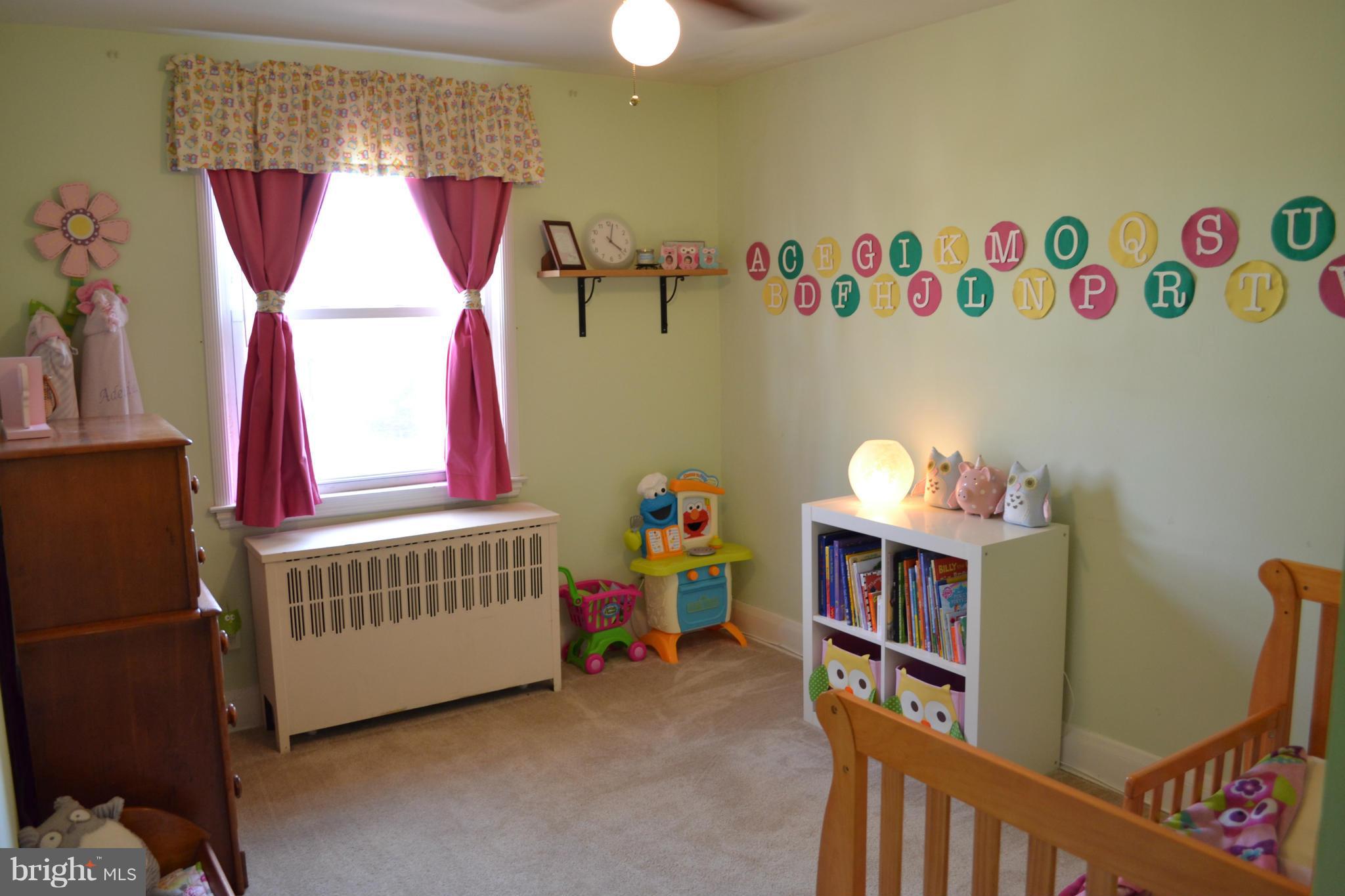 211 Westshire Road Baltimore, MD 21229 - Photo 17 of 28 Bedroom 1