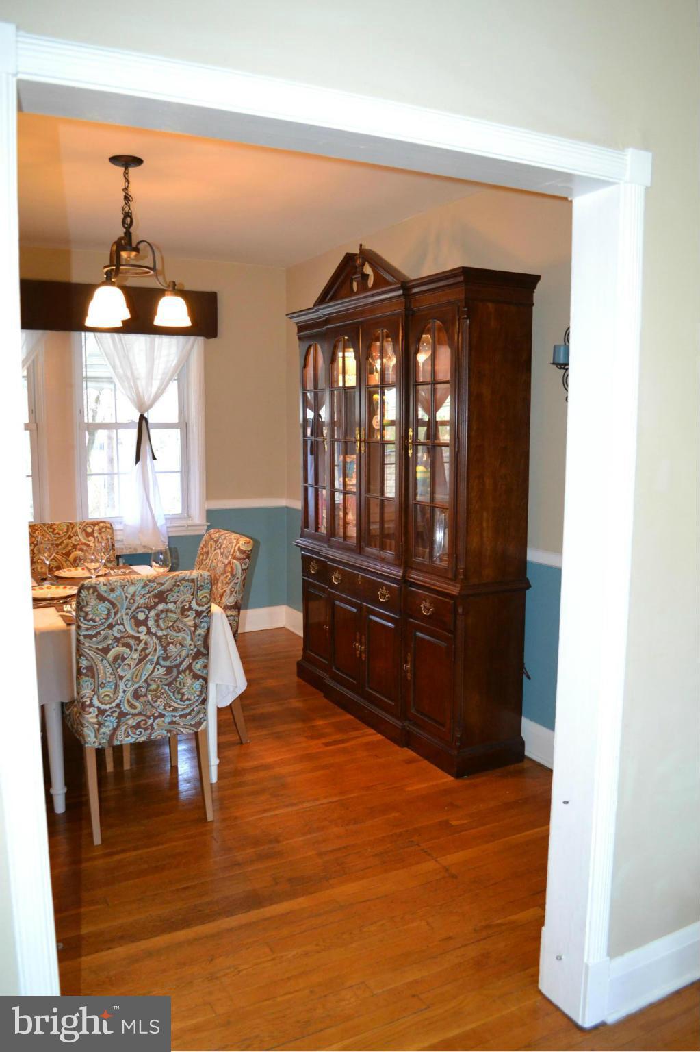 211 Westshire Road Baltimore, MD 21229 - Photo 10 of 28 Dining Room