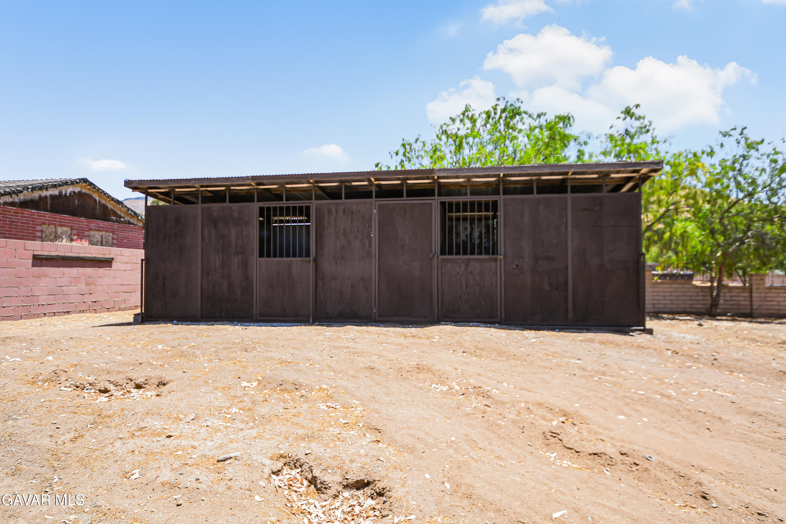 35339 Anthony Road Agua Dulce, CA 91390 - Photo 17 of 20 a street view of wooden fence