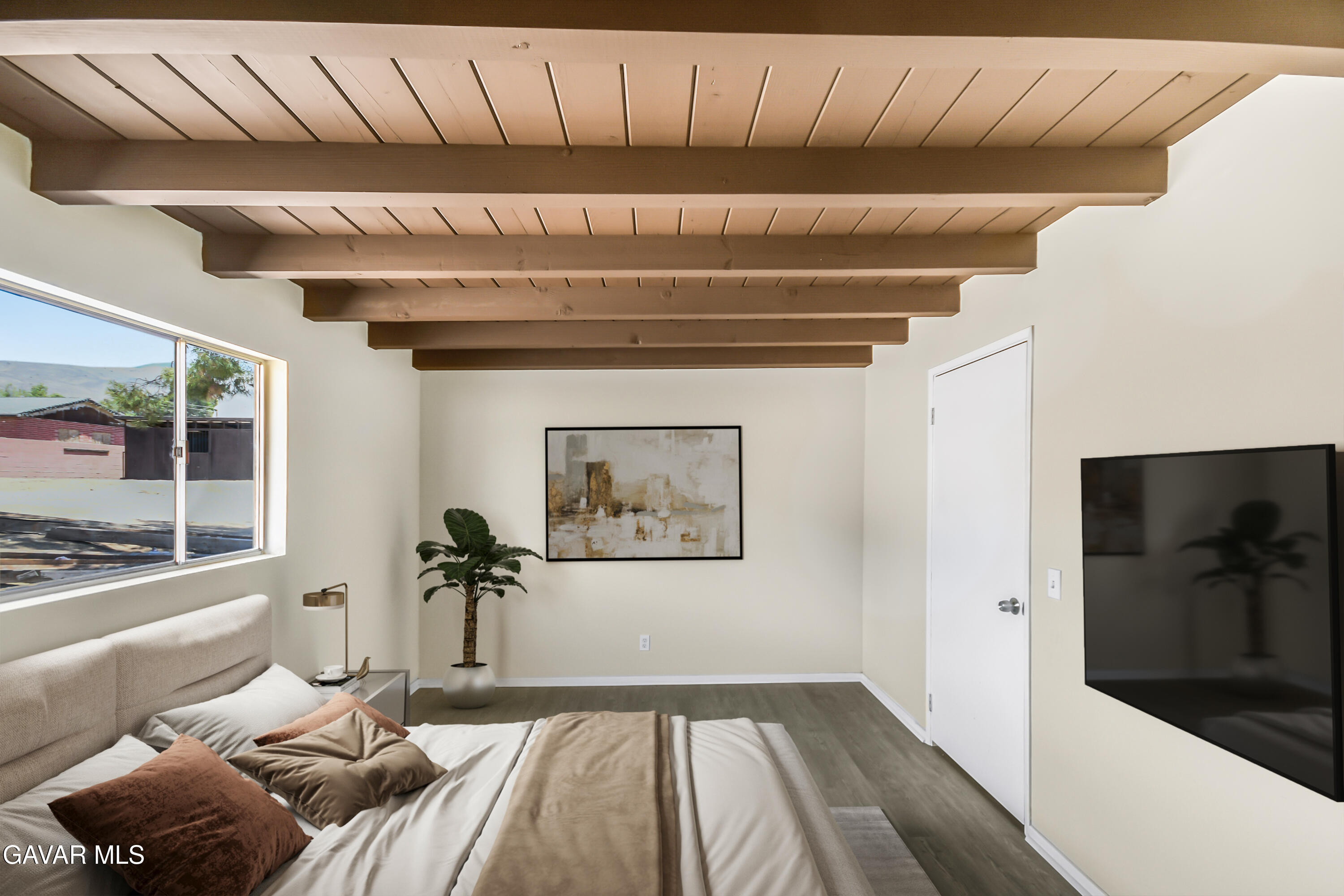 35339 Anthony Road Agua Dulce, CA 91390 - Photo 9 of 20 a bedroom with a bed and a window