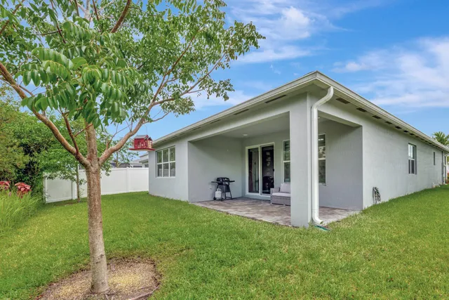 $3,300 | 11389 Southwest Lyra Dr., Port St. Lucie, FL 34987