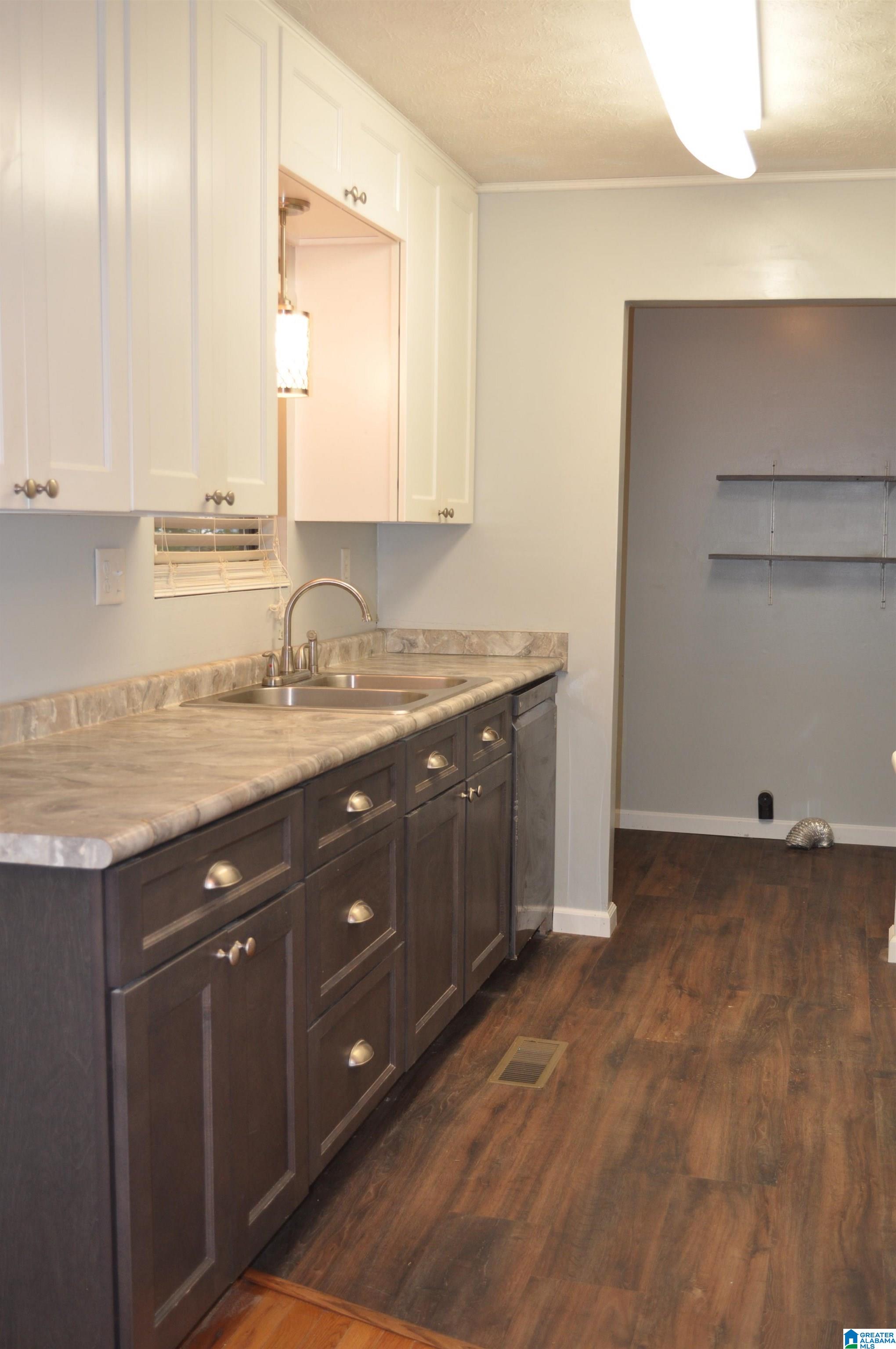 2068 Berry Road Selma, AL 36701 - Photo 4 of 22