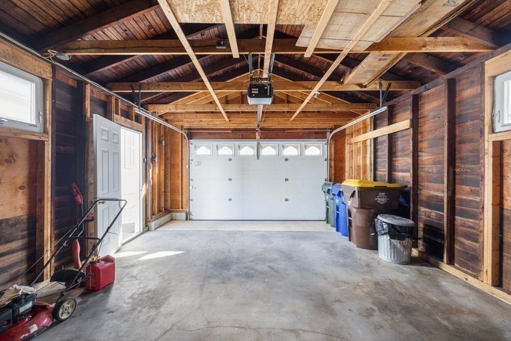 596 Harvard Street Fall River, MA 02720 - Photo 21 of 28