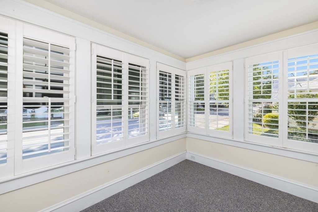 596 Harvard Street Fall River, MA 02720 - Photo 5 of 28