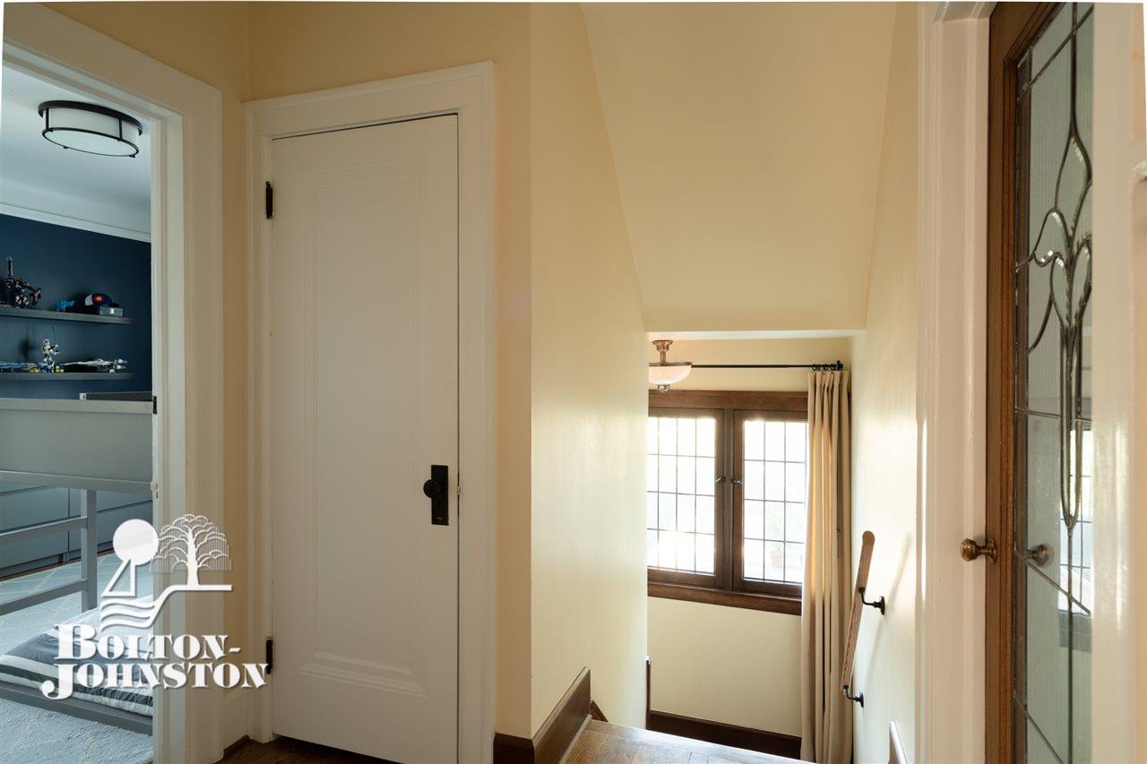 923 Washington Road Grosse Pointe, MI 48230 - Photo 32 of 56 31388291-31.JPG
