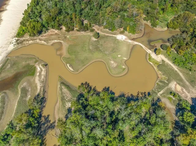 $120,000 | 520 Kennedy Landing Road, Starks, LA 70661