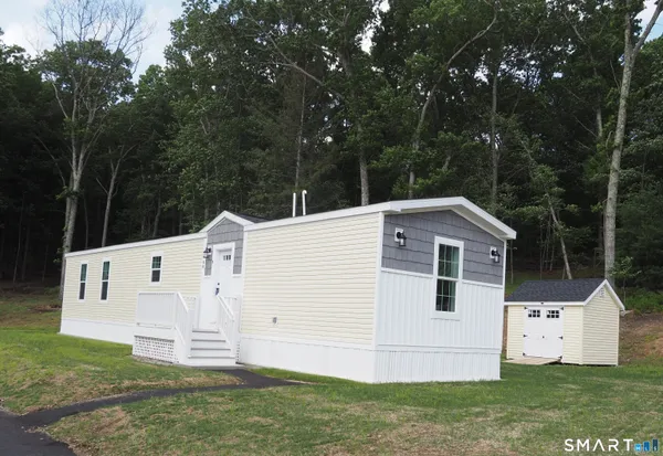 $229,900 | 166 Boston Turnpike, Unit E, Bolton, CT 06043