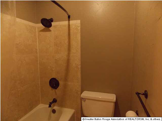 7437 Associate Drive Baton Rouge, LA 70817 - Photo 8 of 10