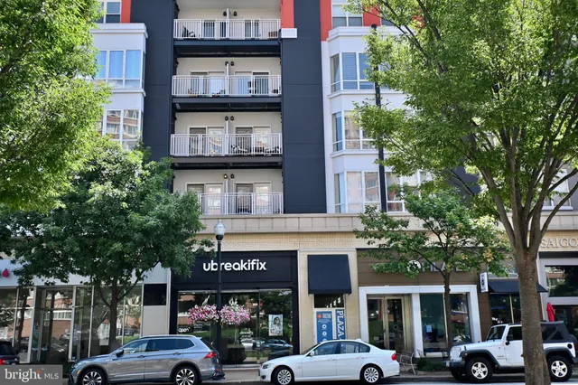 $3,550 | 1101 South Arlington Ridge Road, Unit 509, Arlington, VA 22202