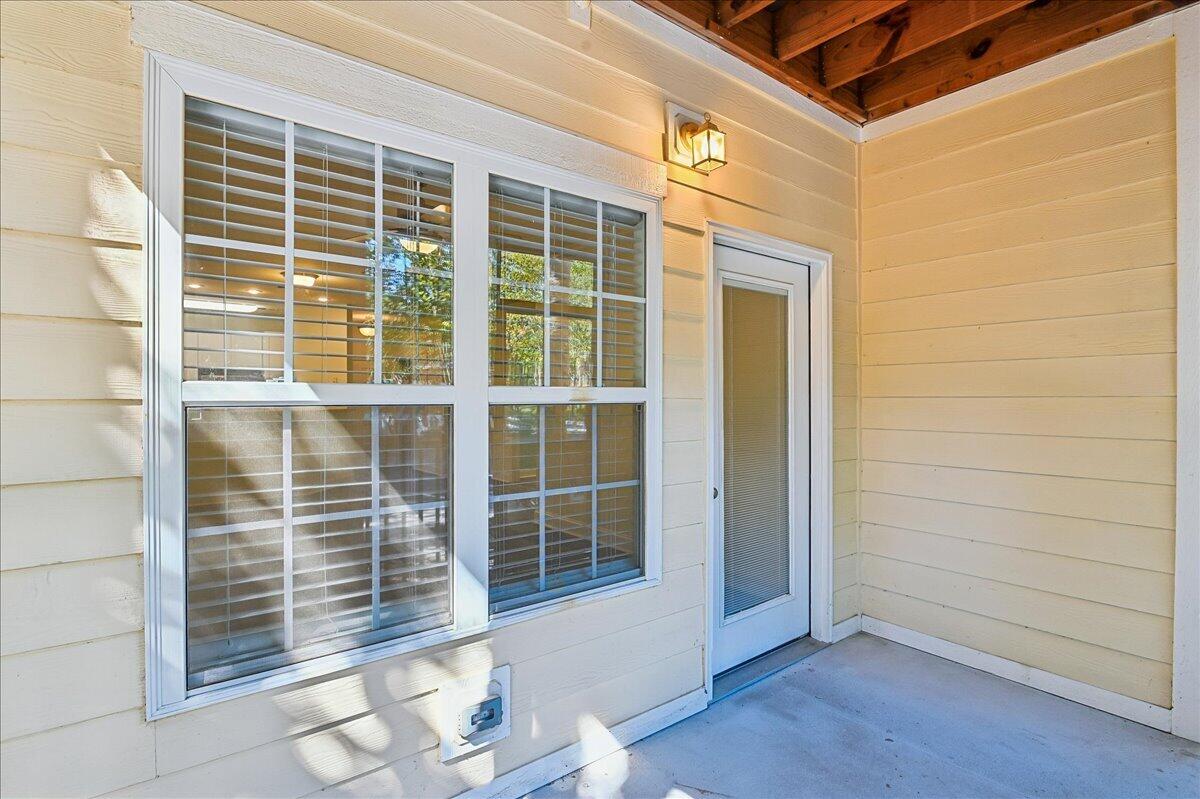1501 Basildon Road Mount Pleasant, SC 29466 - Photo 29 of 64 15-Sun Room