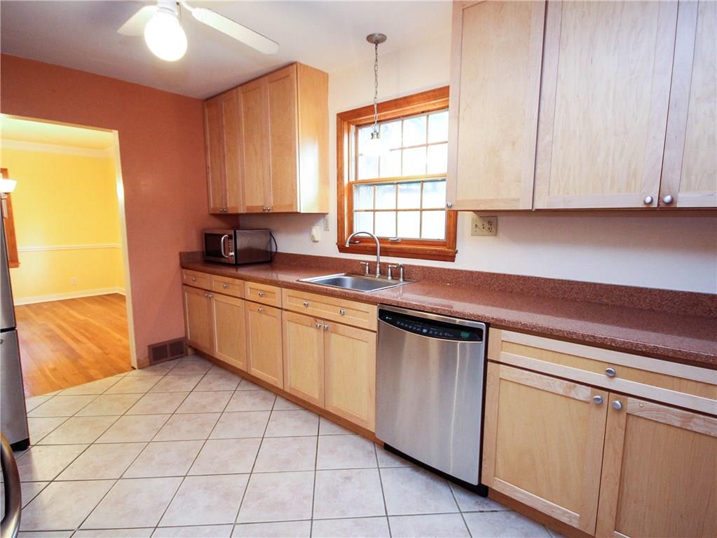 4613 Baptist Road Whitehall, PA 15227 - Photo 12 of 25 Gallery Image 12