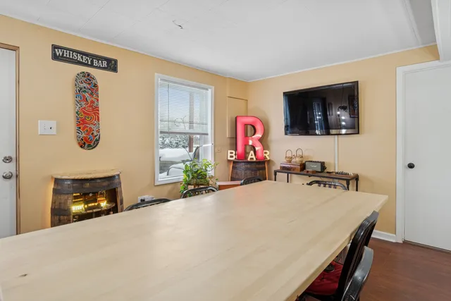 $485,000 | 23-w039 Hackberry Drive, Glen Ellyn, IL 60137