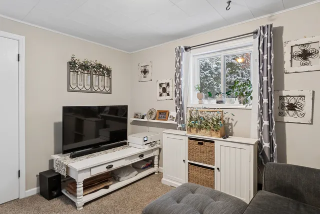 $485,000 | 23-w039 Hackberry Drive, Glen Ellyn, IL 60137