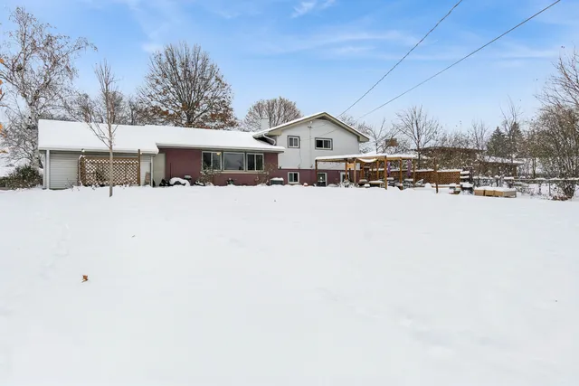 $485,000 | 23-w039 Hackberry Drive, Glen Ellyn, IL 60137