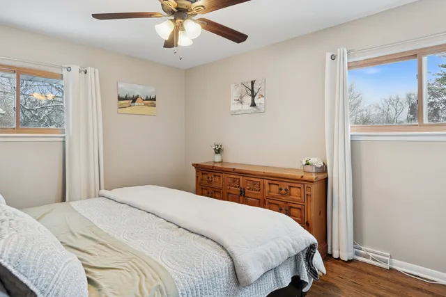 $485,000 | 23-w039 Hackberry Drive, Glen Ellyn, IL 60137