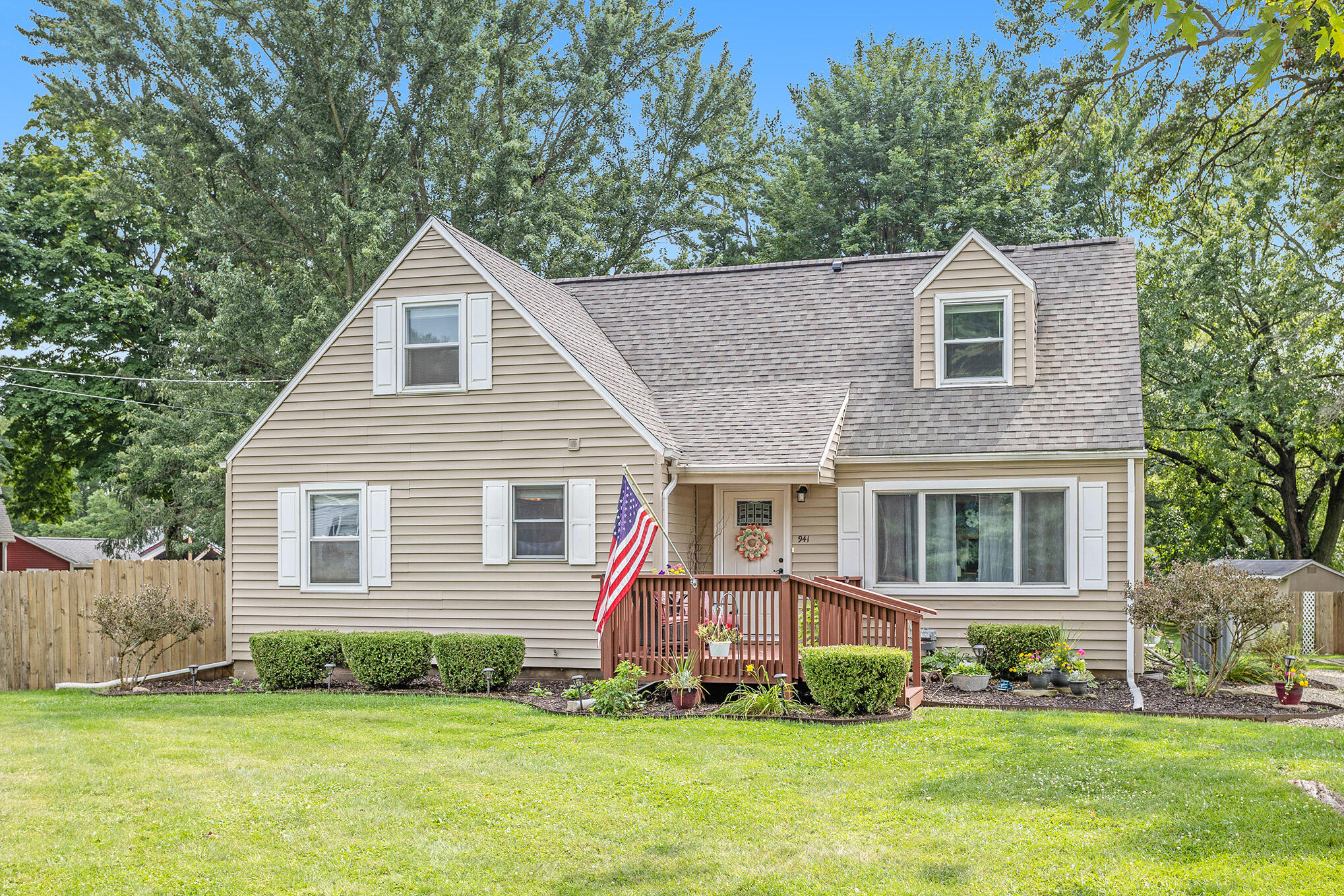 941 Verona Road Marshall, MI 49068 - Photo 1 of 25 941 Verona-43