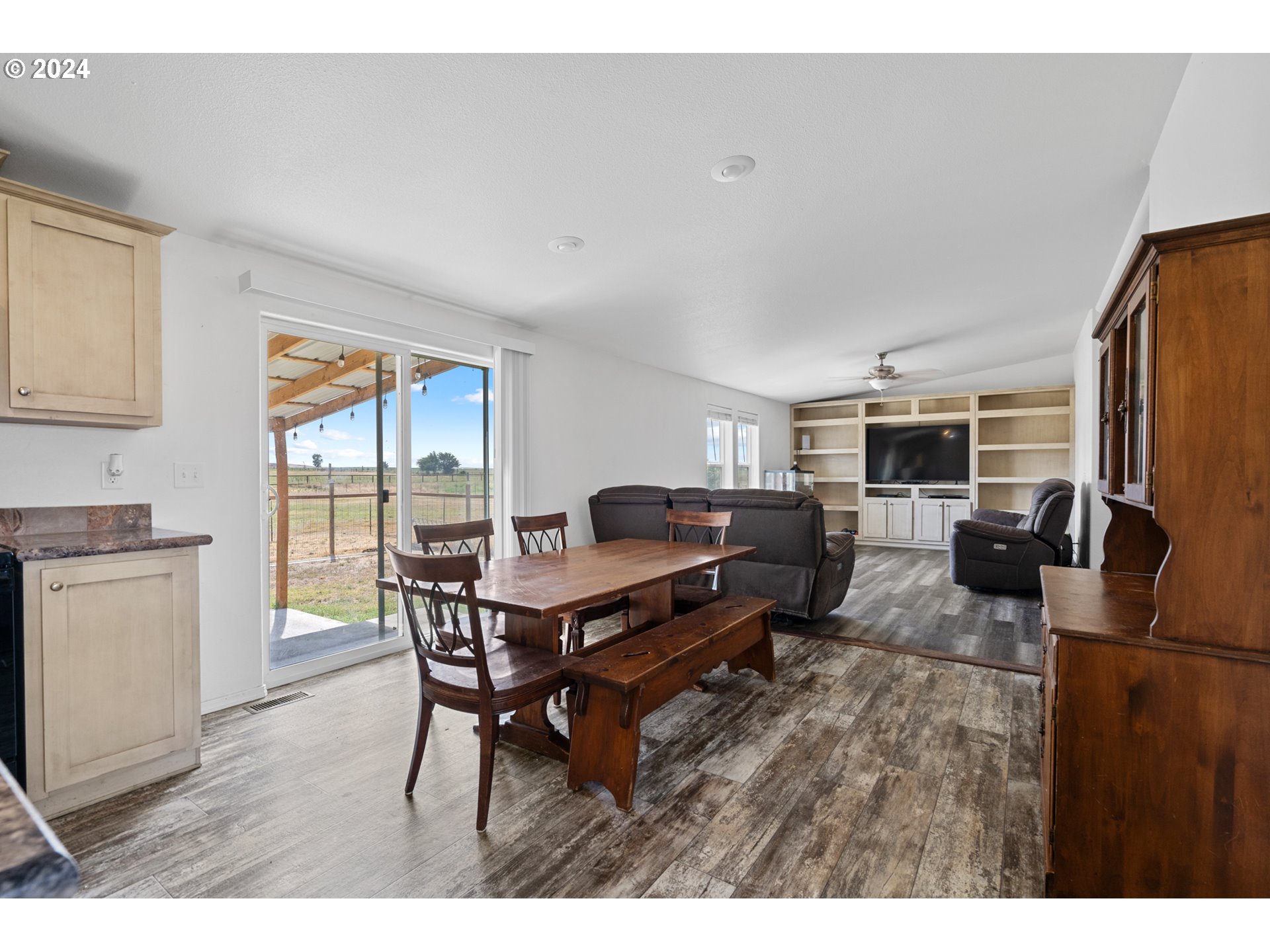 78806 Olson Road Boardman, OR 97818 - Photo 9 of 29