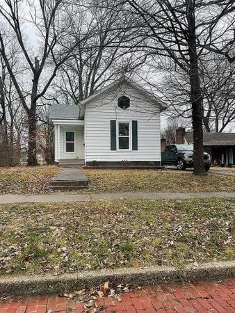 $174,900 | 3100 Leverett Street, Alton, IL 62002