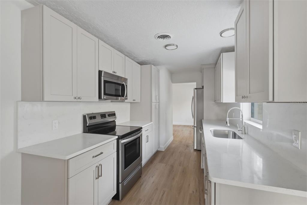 4601 Northeast 22nd Avenue Ocala, FL 34479 - Photo 11 of 31