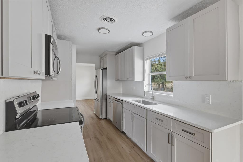 4601 Northeast 22nd Avenue Ocala, FL 34479 - Photo 12 of 31