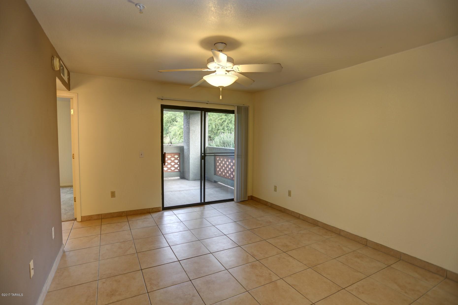 5751 North Kolb Road, Unit 30107 Tucson, AZ 85750 - Photo 4 of 32