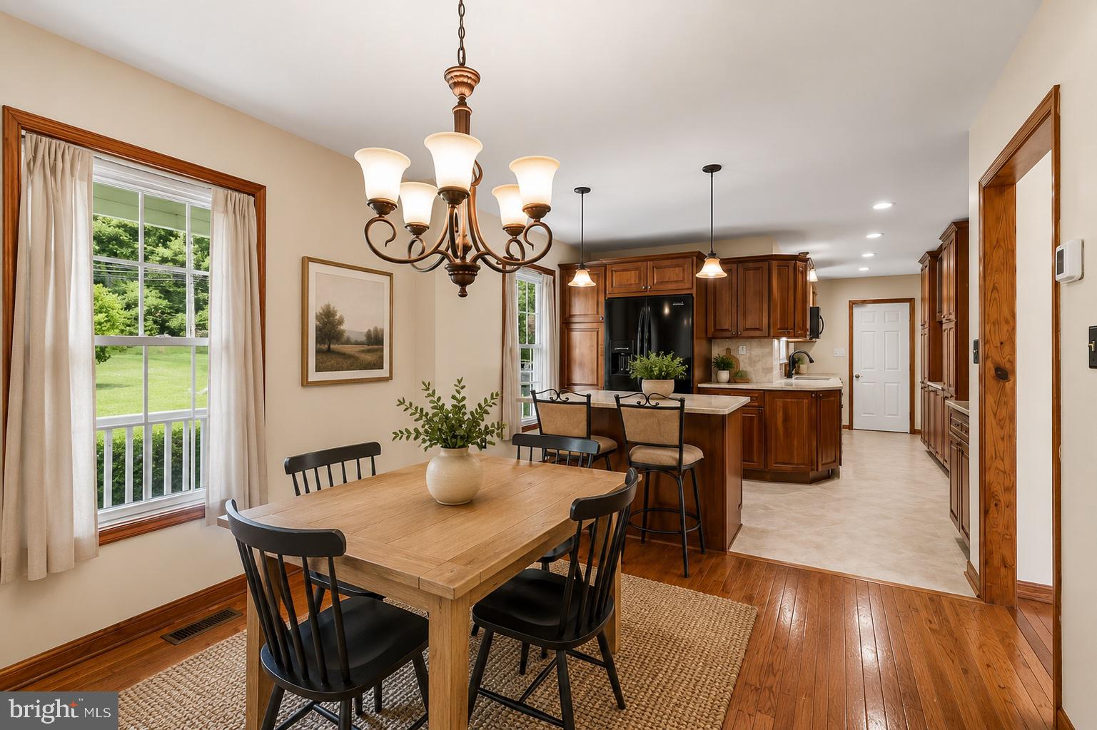 508 Ash Road Coatesville, PA 19320 - Photo 5 of 44 Dining Room - Virtually Staged
